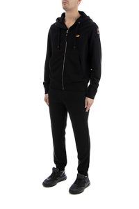 Почему стоит приобрести одежду бренда Parajumpers